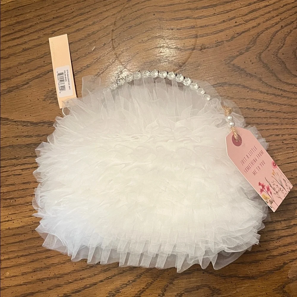 Jewel Badgley Mischka‎ Jazzie Tulle Layered Ruffle Pouch Clutch, NWT